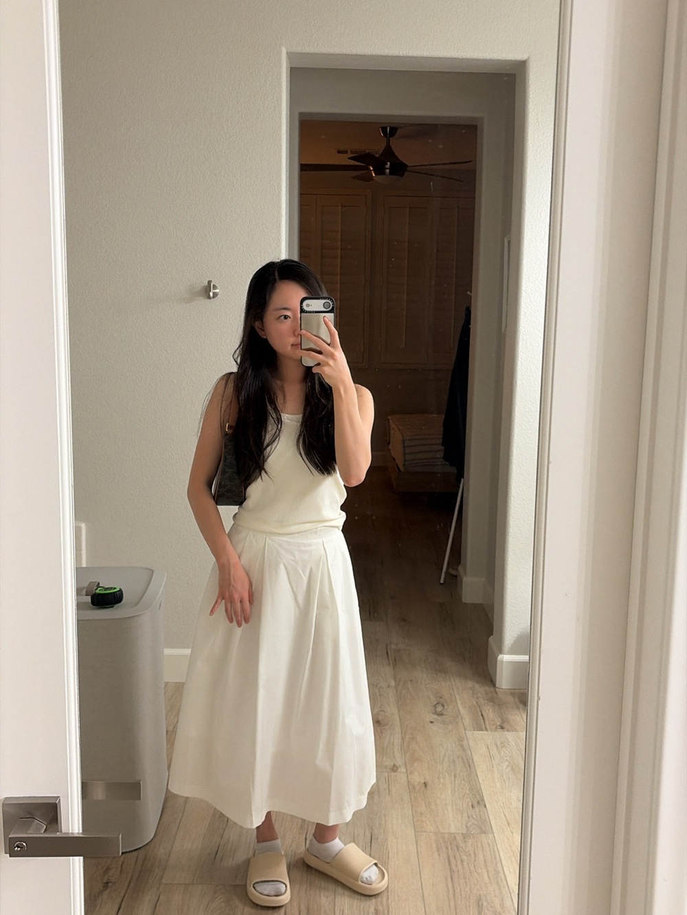 SPAO Korea White Pleated A-Line Midi Skirt β Size M